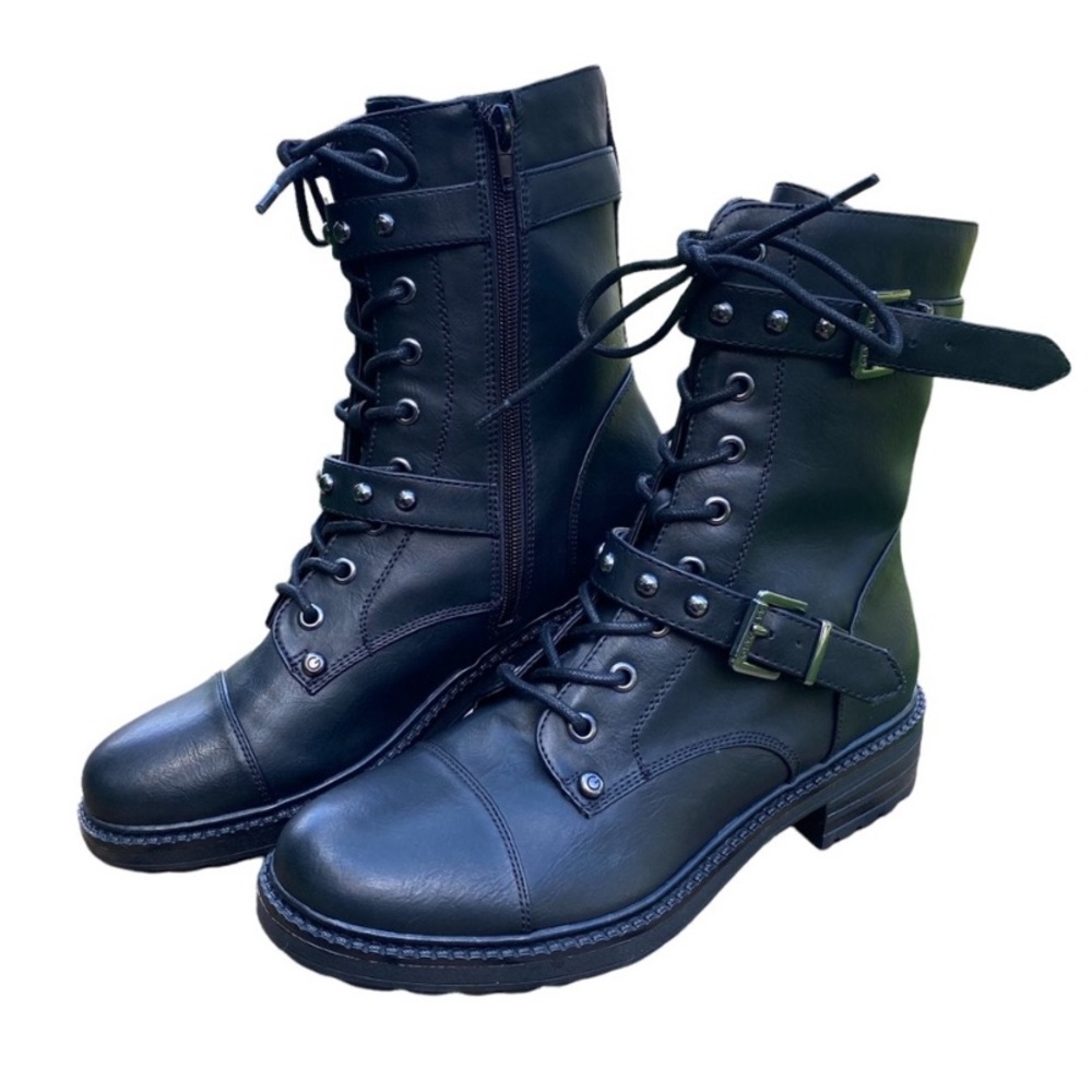 ❤️SOLD❤️ G by Guess women’s combat boots